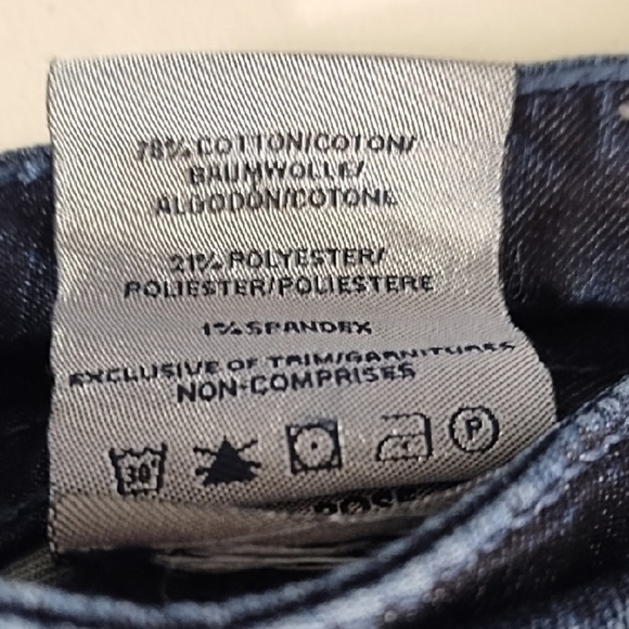 Silver Suki Stretch Denim Peddle Pusher Bermuda Denim Shorts - Picture 8 of 13